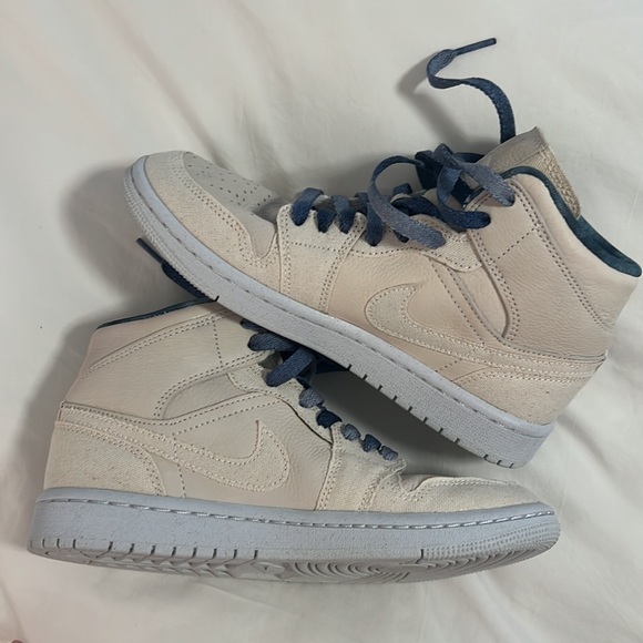 Air Jordan’s - Picture 2 of 7